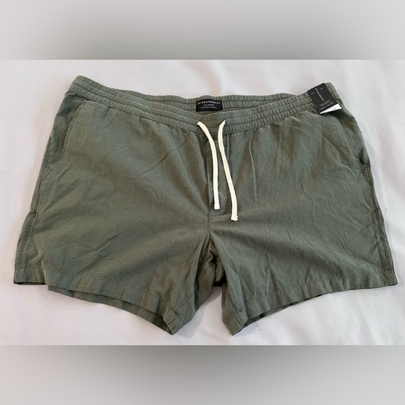 No Boundaries Green Casual Shorts Pull On Elastic Waist Flat Front Size 3XL - Picture 1 of 9